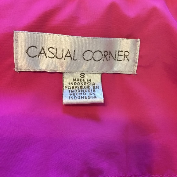 Pink Puffer Type Vest, Small, Full Zipper, Pockets - Picture 5 of 7